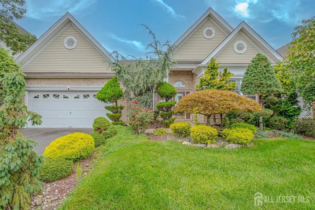 12 Crenshaw Court, Monroe