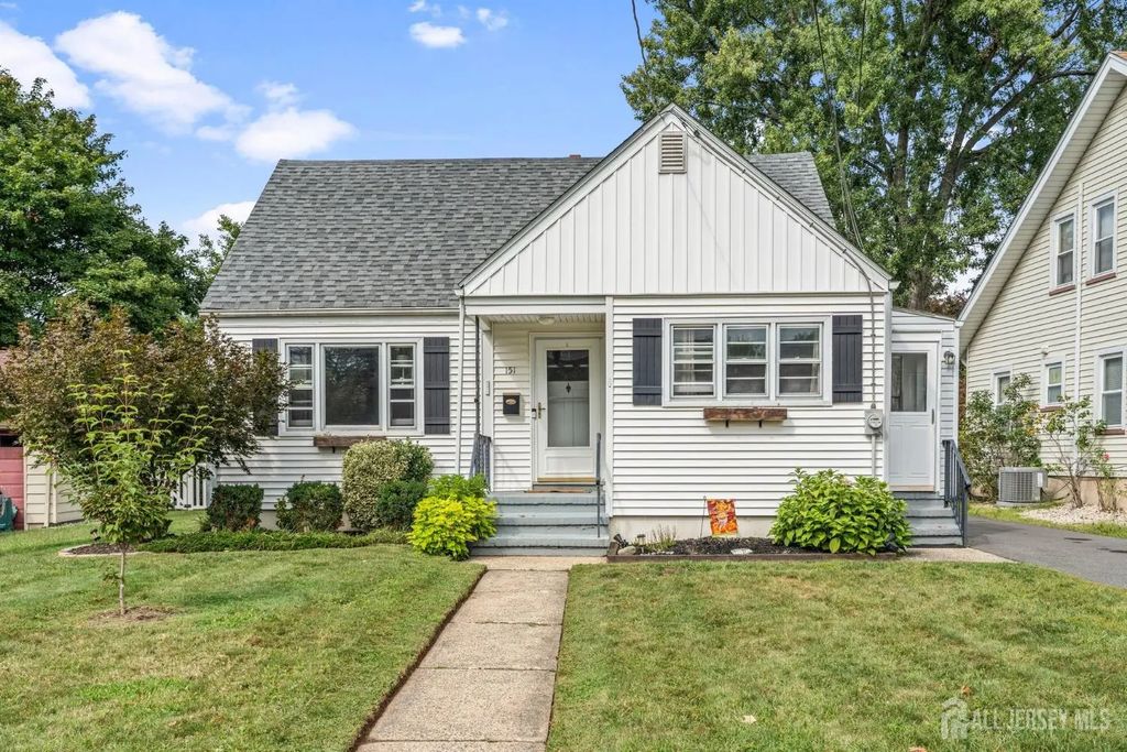 151 Harris Avenue, Middlesex