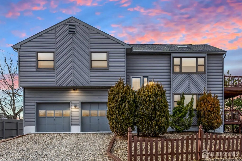 34 Cove Point Road, Toms River