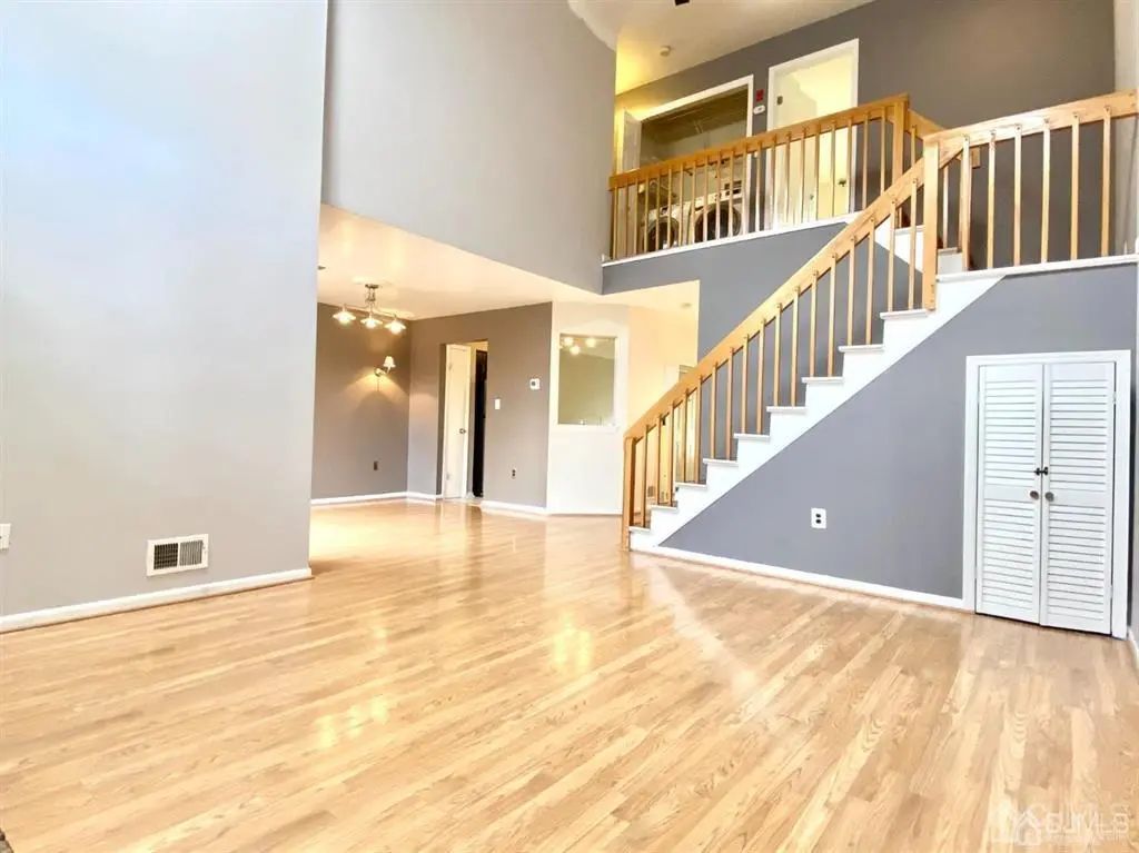 104 Nathan Drive, North Brunswick