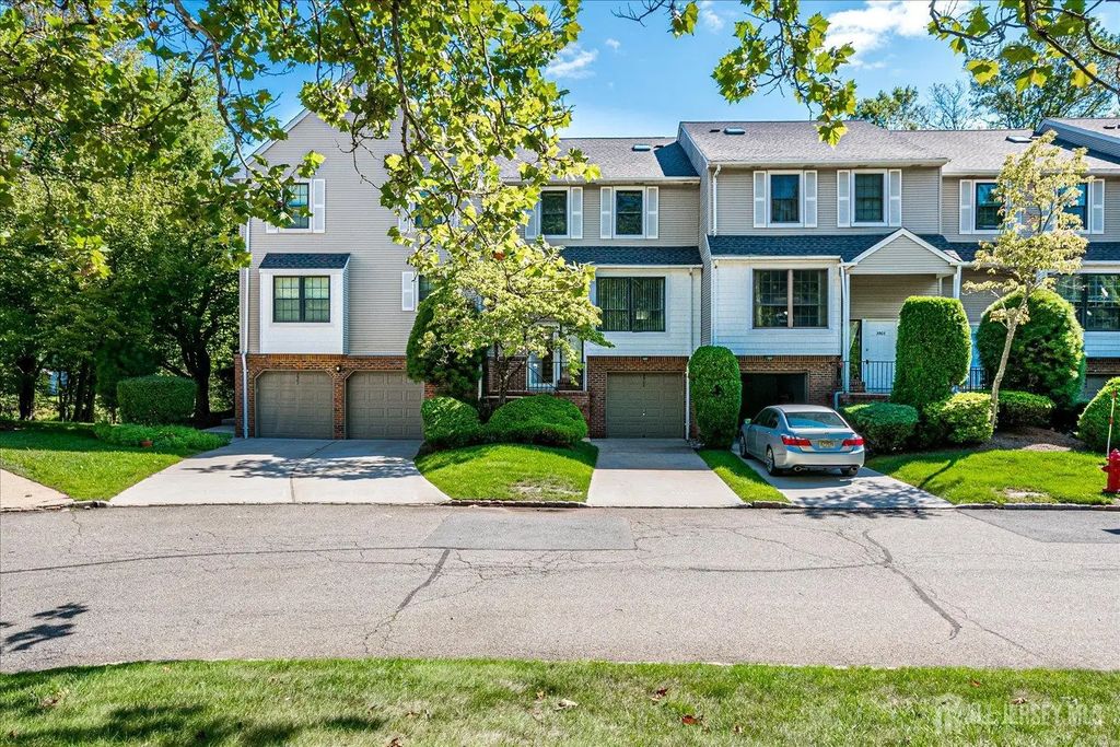 3902 Spring Brook Drive, Edison