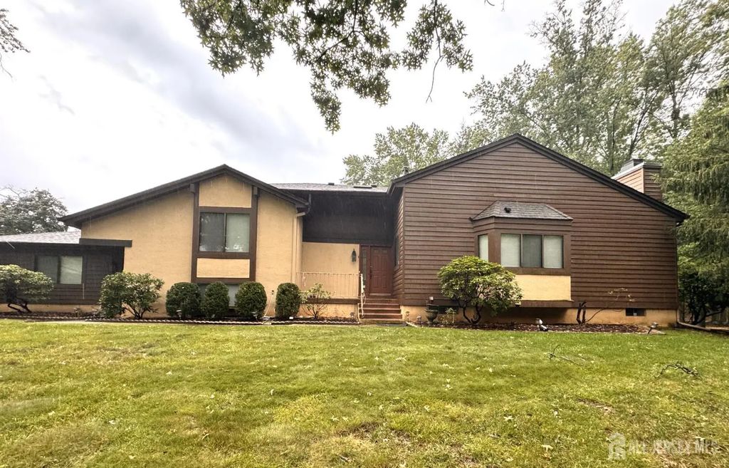 173 Sayre Drive, Plainsboro