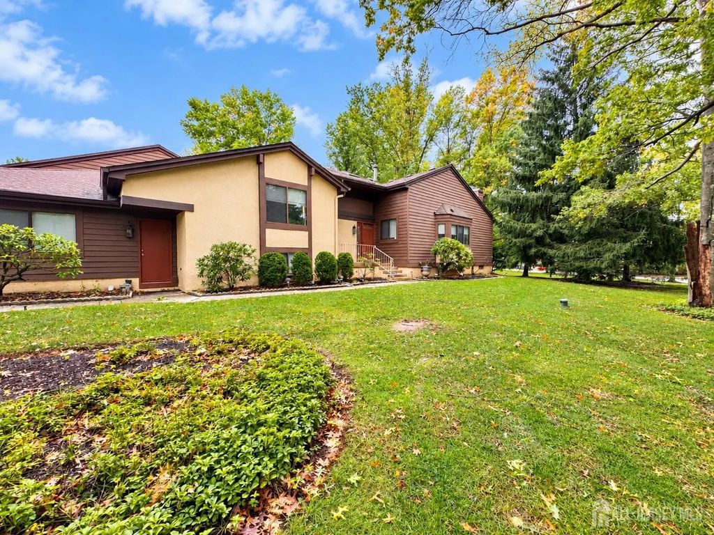 173 Sayre Drive, Plainsboro