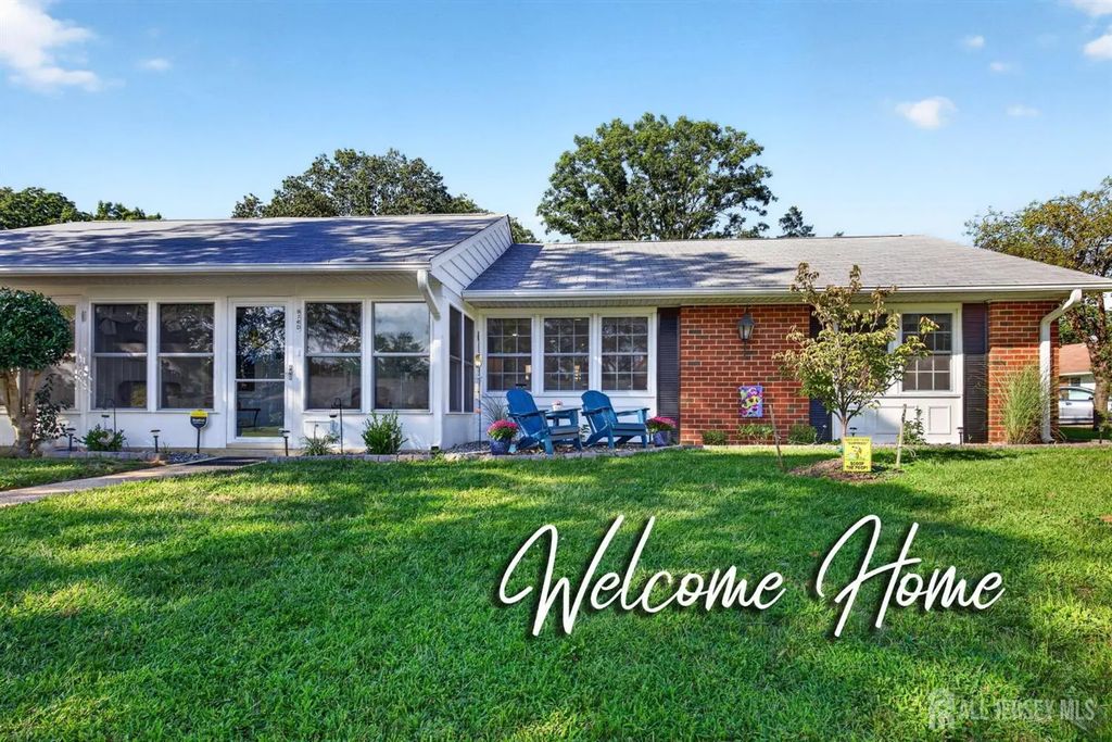 976 Aberdeen Drive, Lakewood