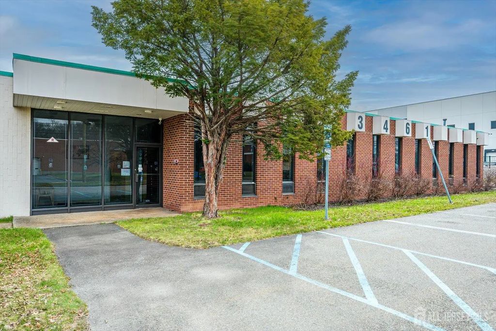 3461 S Clinton Avenue S 1, South Plainfield