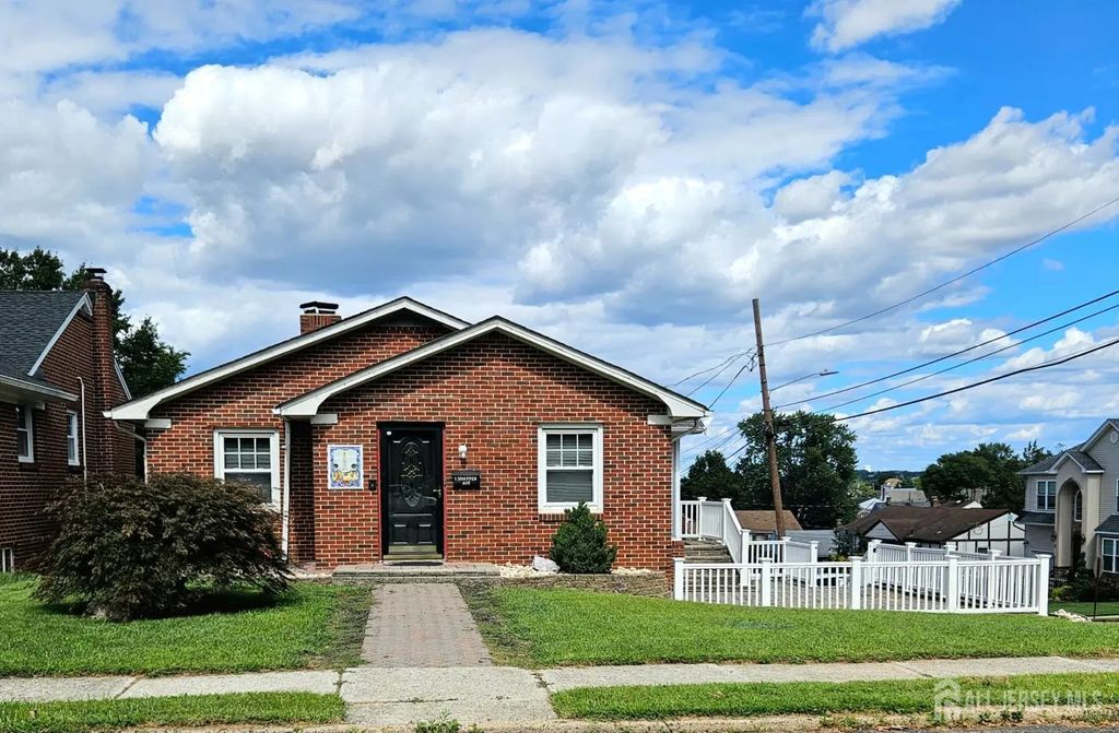 1 Snapper Avenue, South River