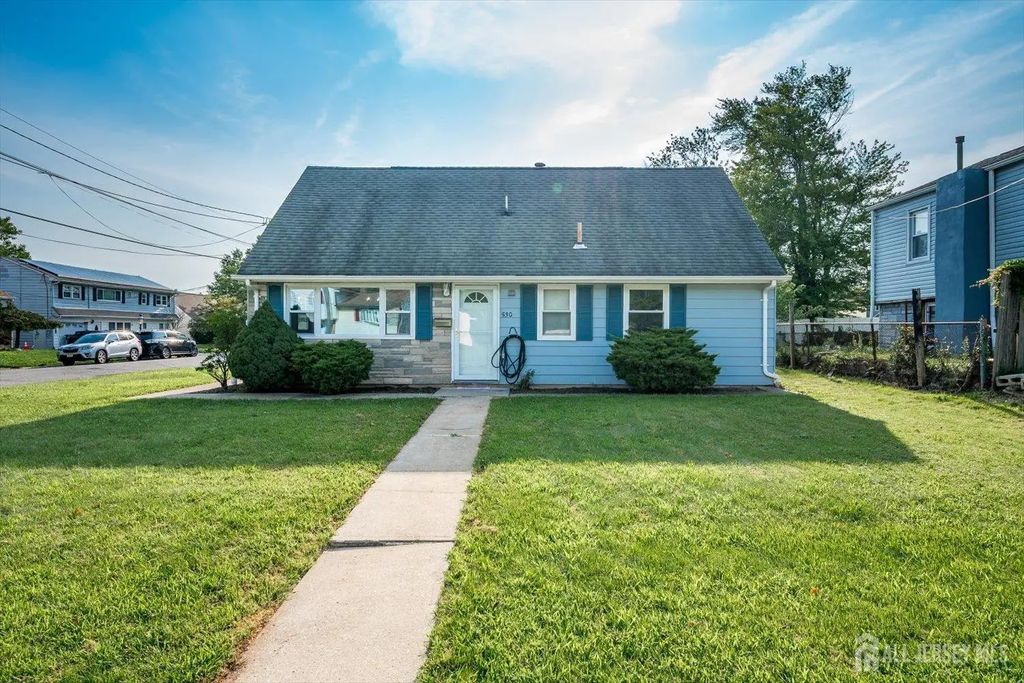 530 Wood Avenue, Iselin