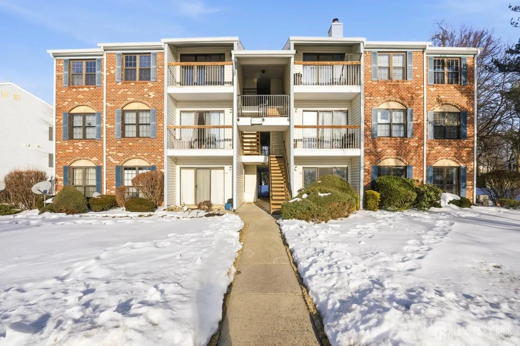 341 Danbury Lane, East Brunswick