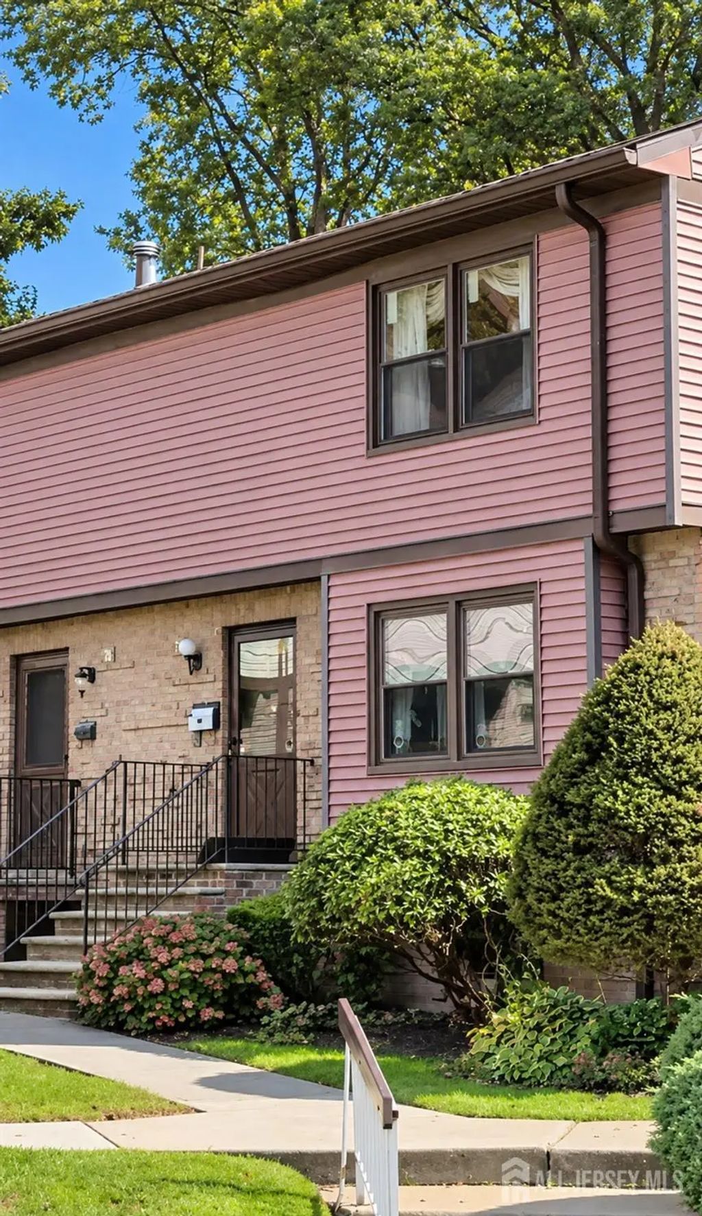 71 Highview Drive, Woodbridge Proper
