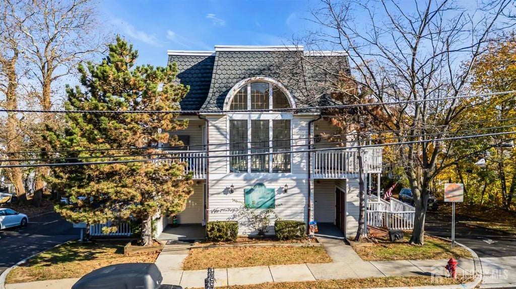 100 Navesink Avenue, Highlands