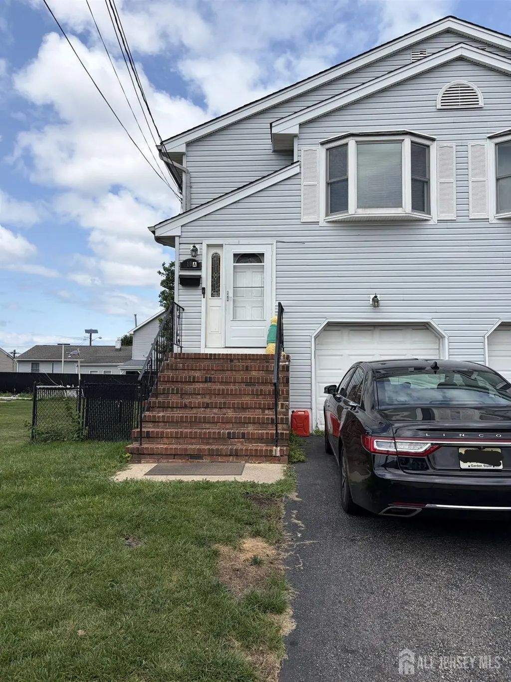 10 Holmes Street, Carteret