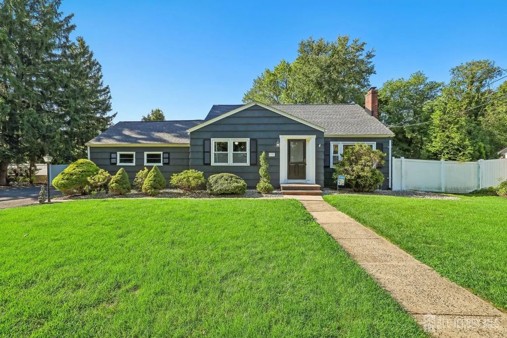 695 Wadsworth Avenue, South Plainfield