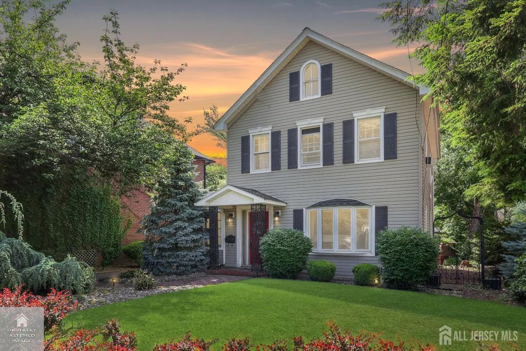 271 Main Street, South River