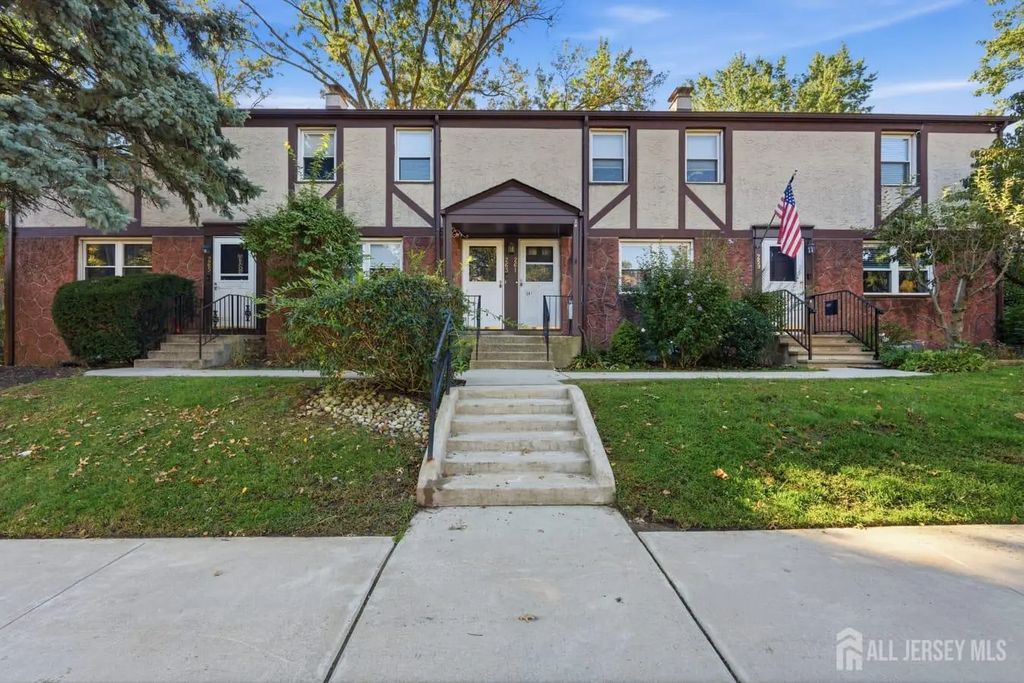 263 Newman Street, Metuchen