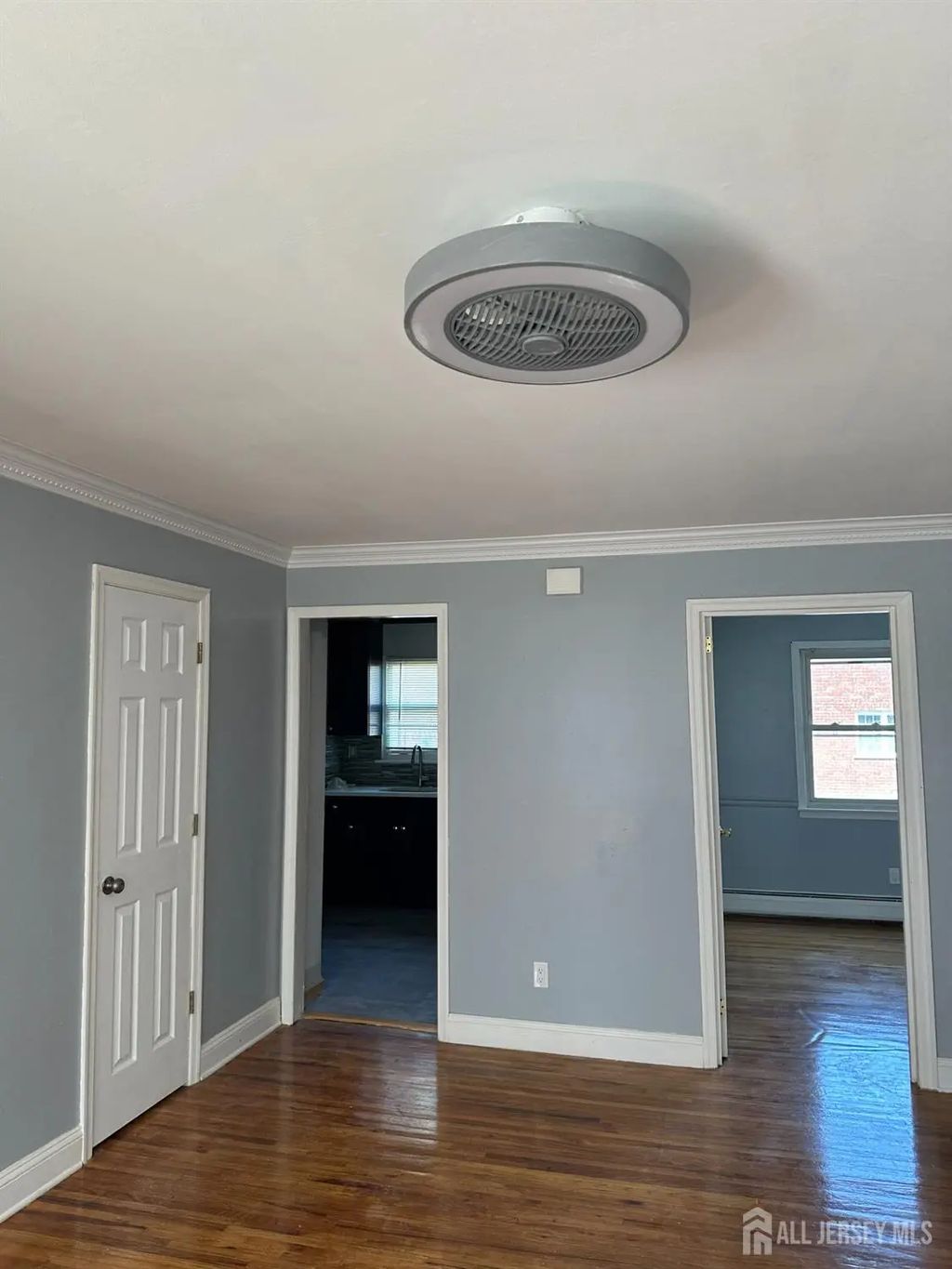 12 Gramercy Gardens, Middlesex