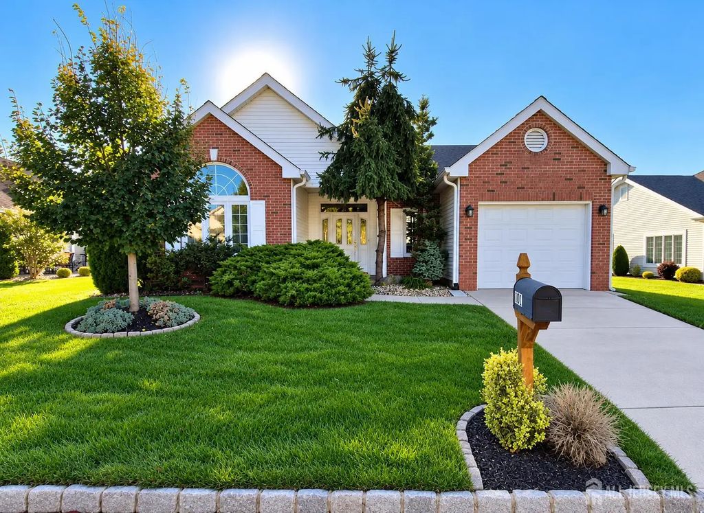 101 Chichester Road, Monroe