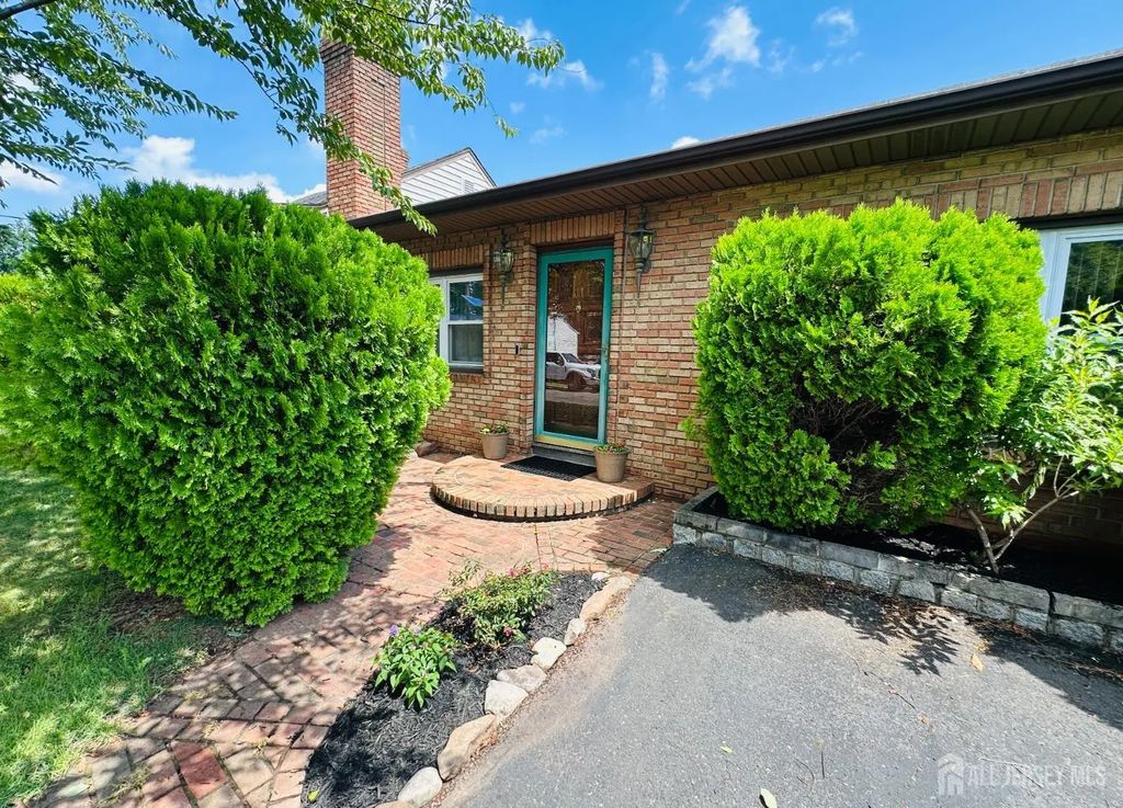 11 Demarest Place, Piscataway
