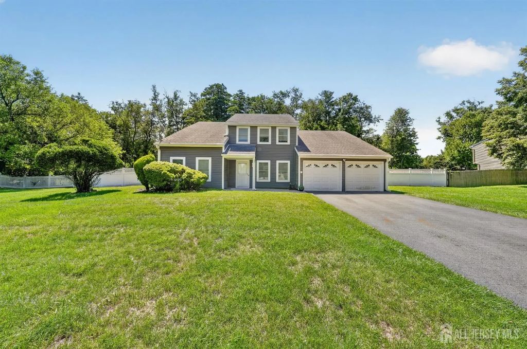 15 Harper Road, South Brunswick