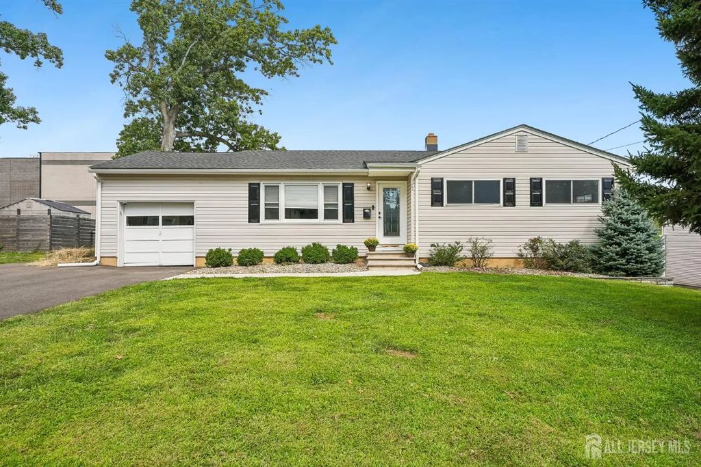 12 Woodland Road, Jamesburg
