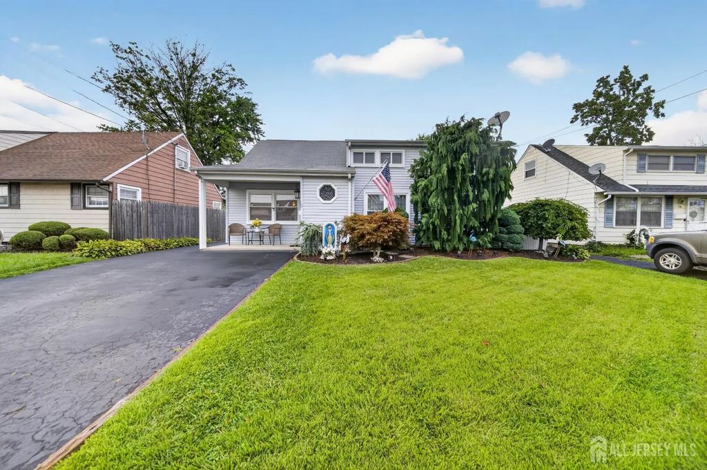 16 Birch Street, Carteret