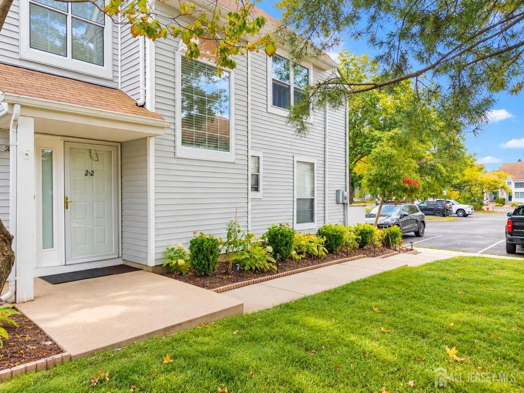 22 Borelle Square, Sayreville