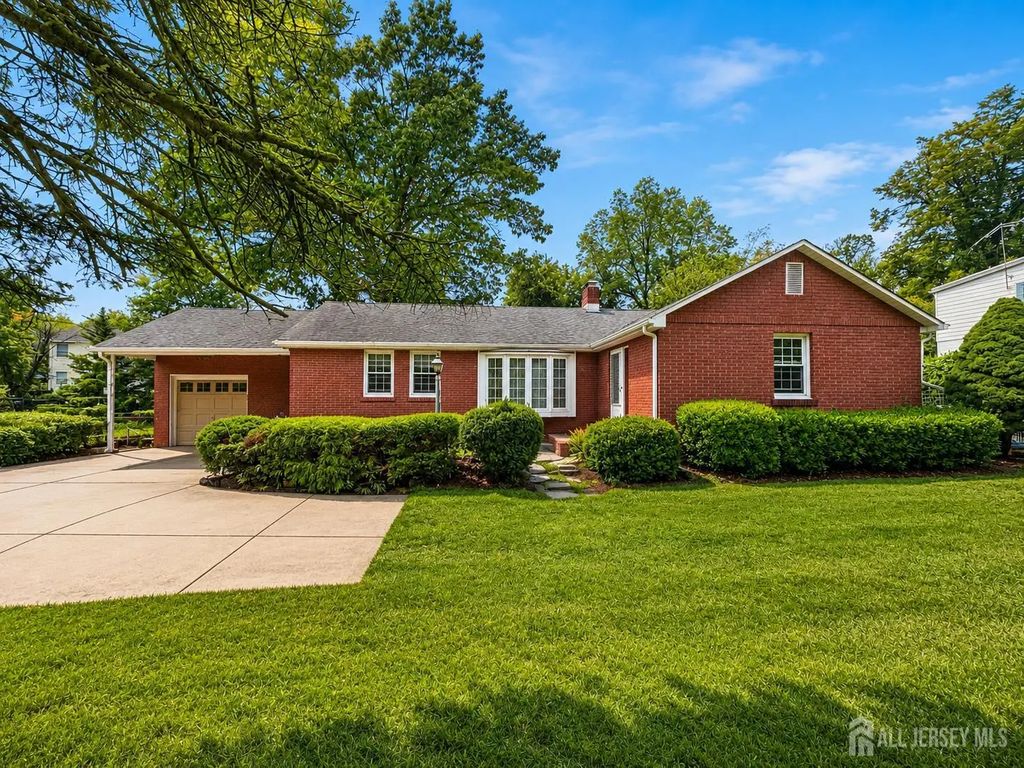 537 Ryders Lane, East Brunswick