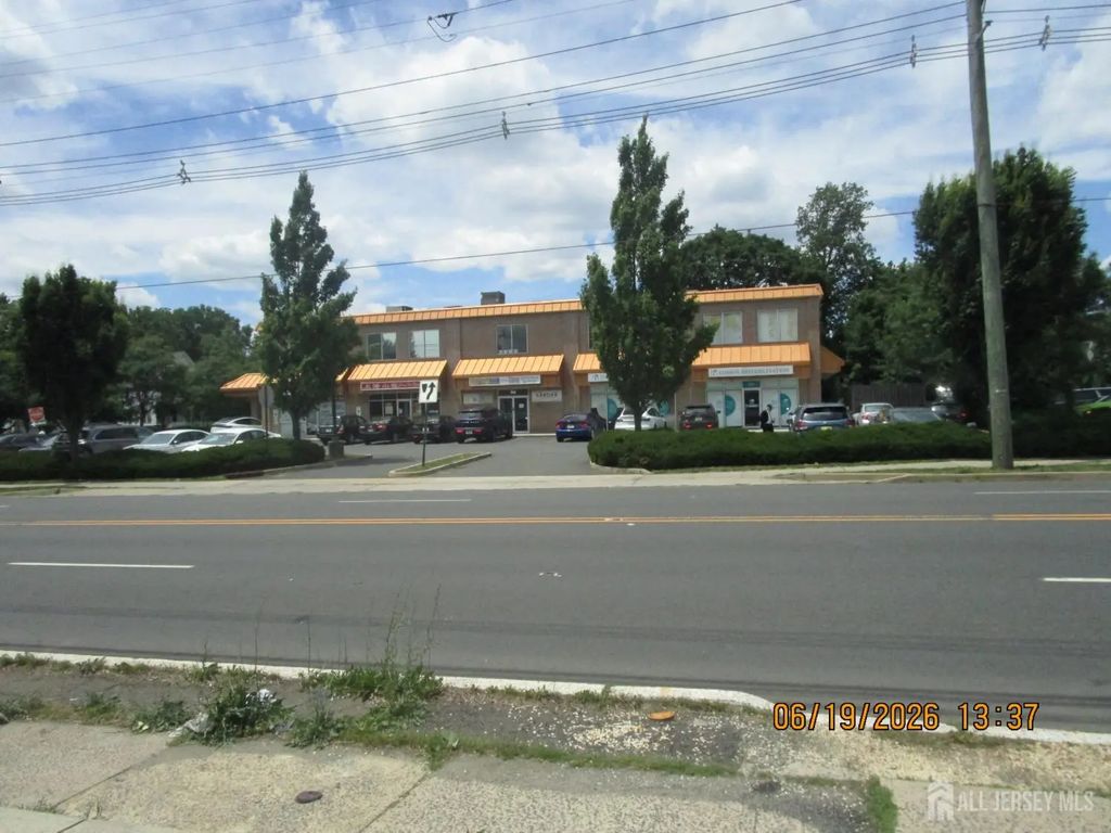 1581 Route 27 Route 1, Edison