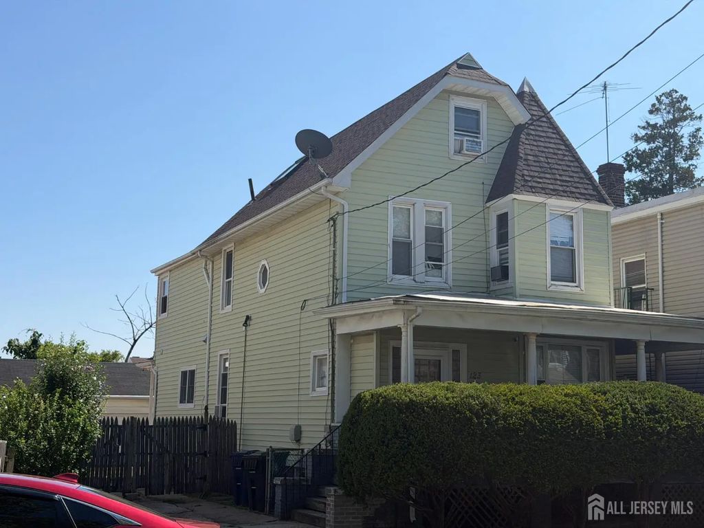 123 Lewis Street, Perth Amboy