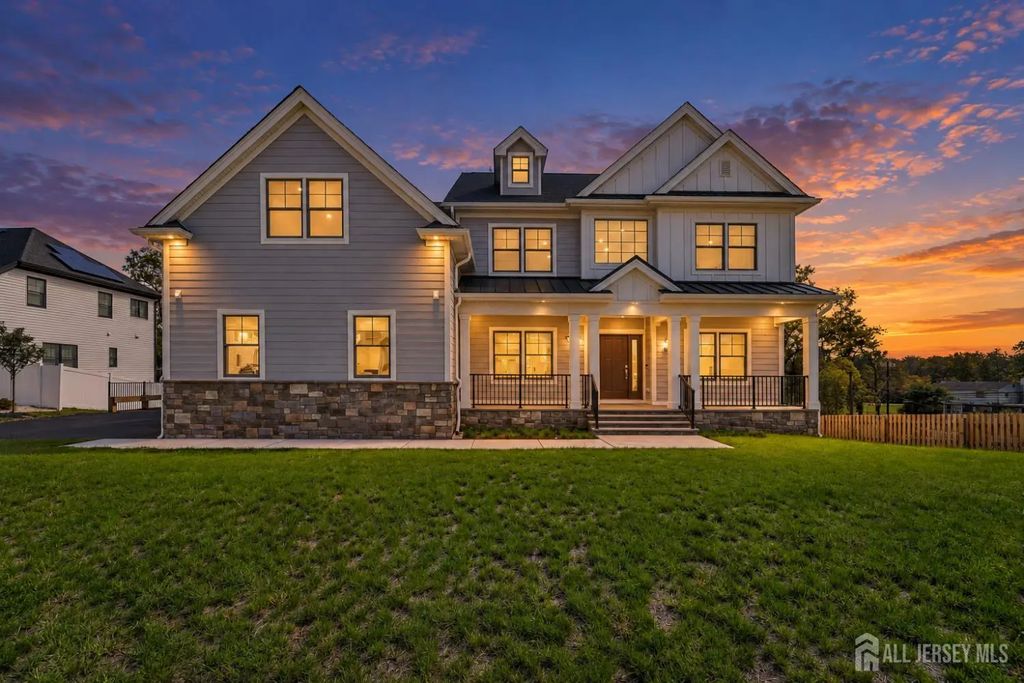 11 Scarlet Drive, Piscataway