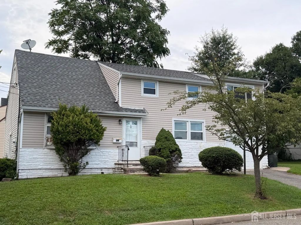 38 Raritan Avenue, Port Reading