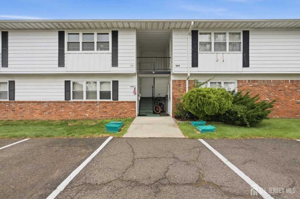 63 63-c Galewood Drive, Old Bridge