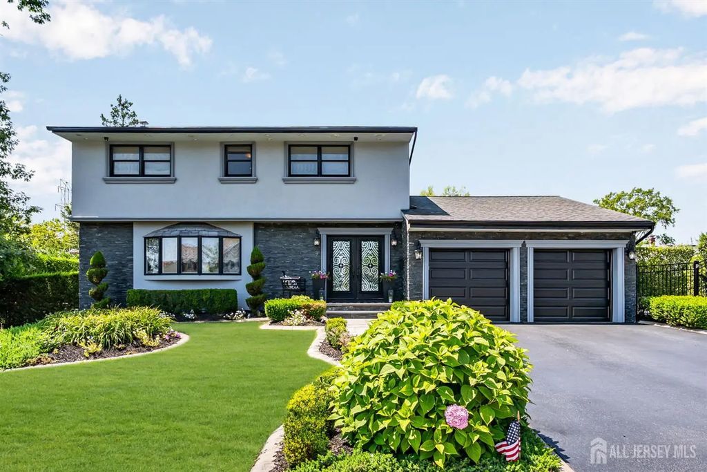 9 Zaleski Drive, Sayreville