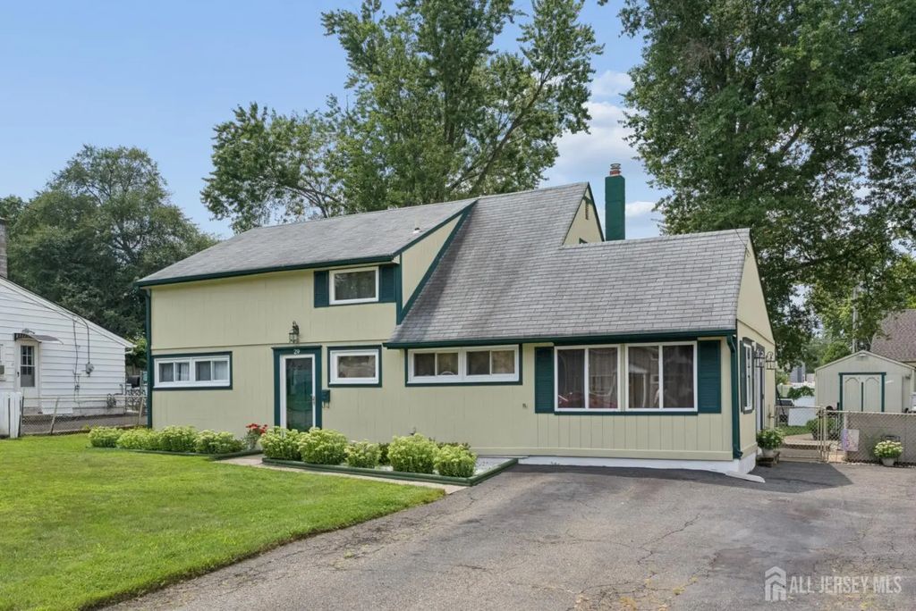 29 Pine Tree Road, Old Bridge