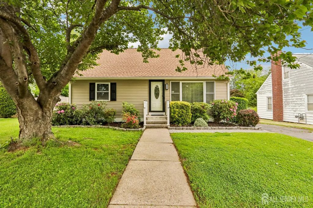 13 Spruce Avenue, Bordentown Twp