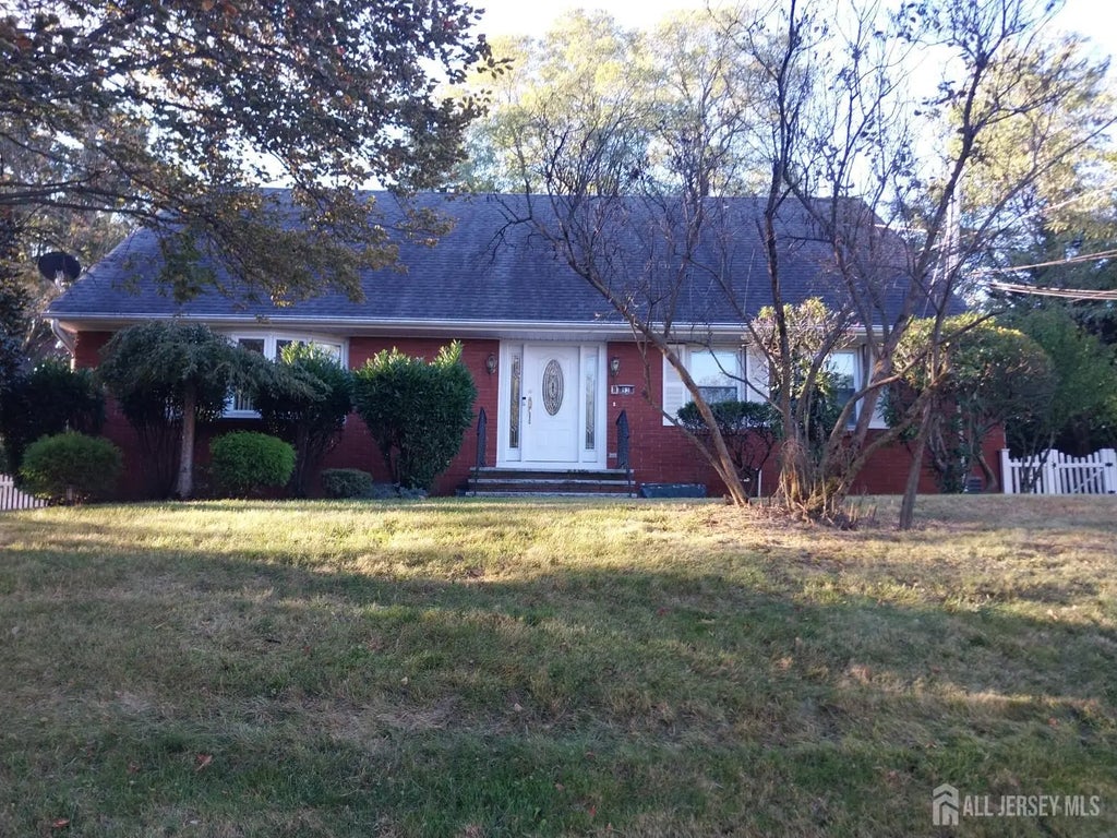 93 Mount Pleasant Avenue, Edison