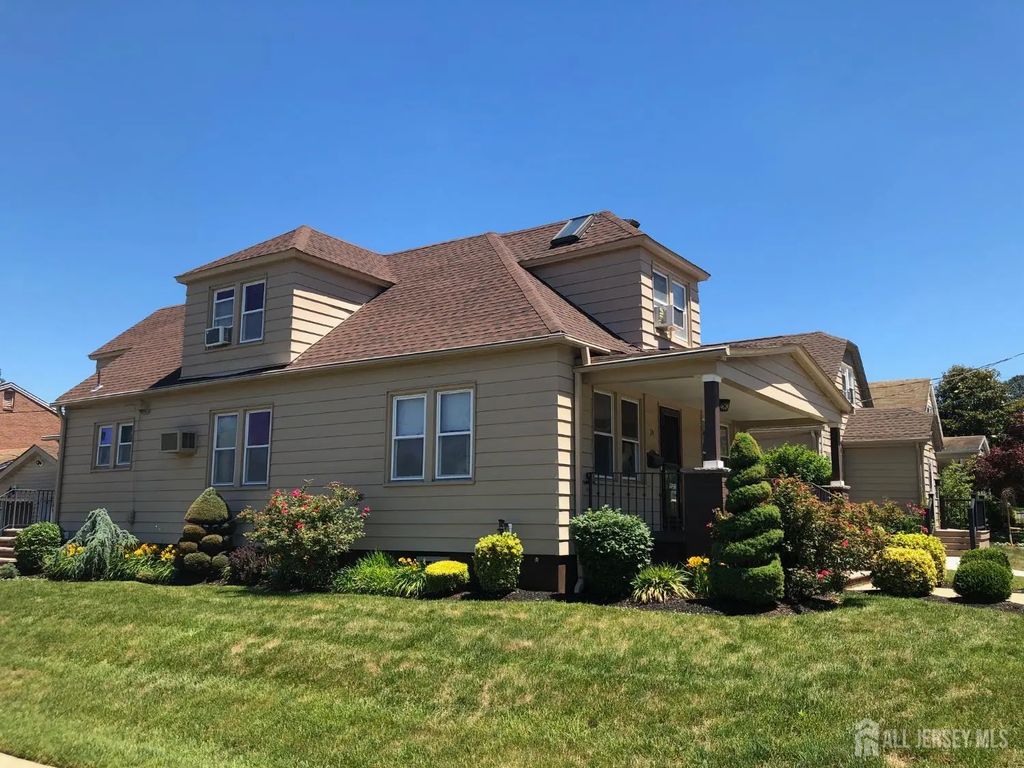 24 Wilcox Avenue, South River