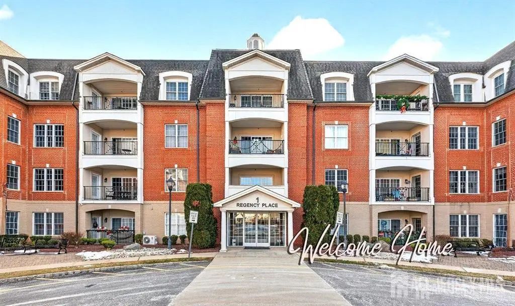323 Regency Place, Woodbridge Proper