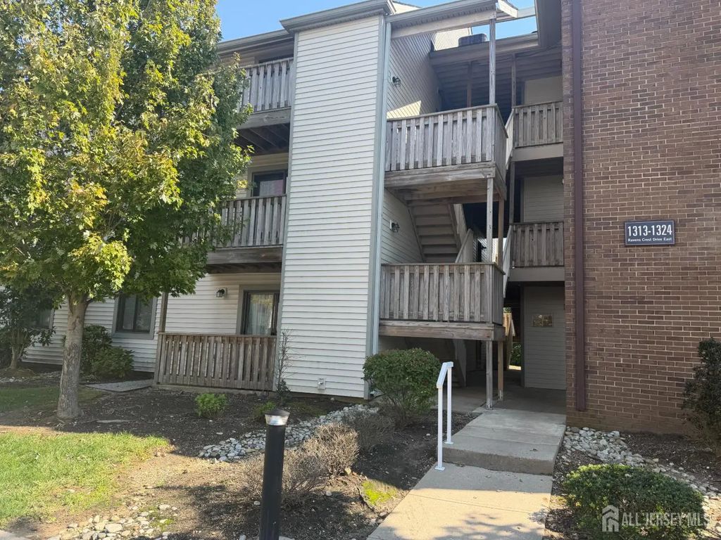 1315 Ravens Crest Drive, Plainsboro