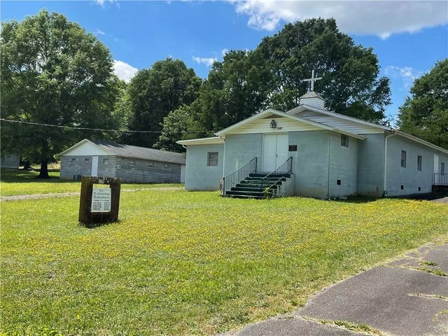 3391 Briarwood Drive, Maiden