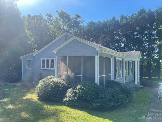 4020 S Nc Hwy 127 Highway, Hickory