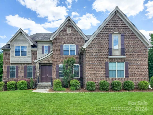 509 Pine Needle Court, Weddington
