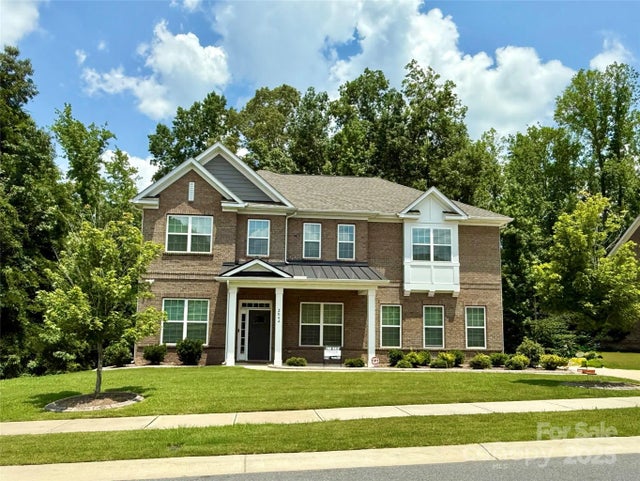 2044 Sweet William Drive, Harrisburg