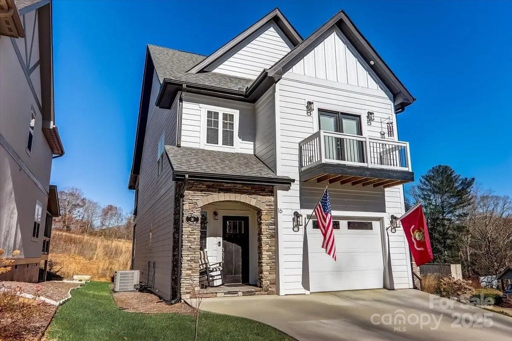 16 Tudor Way, Black Mountain