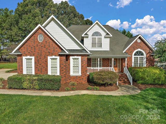 2488 Birdie Lane Ne, Conover
