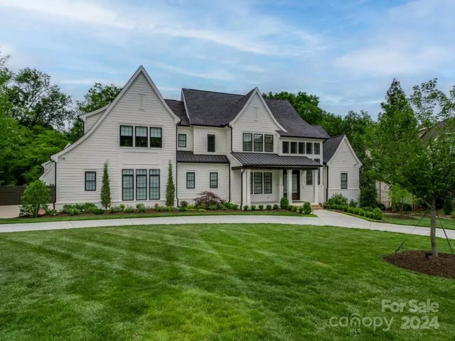 1013 Maxwell Court 4, Marvin