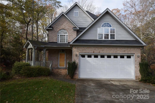 809 Pine Forest Road, Charlotte
