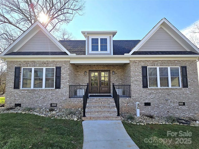 496 19th Avenue Circle Nw, Hickory