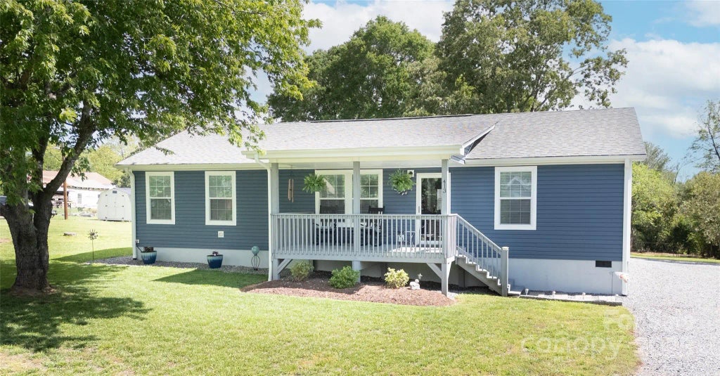 413 London Street, Morganton