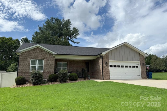 5324 Stonewood Drive, Hickory