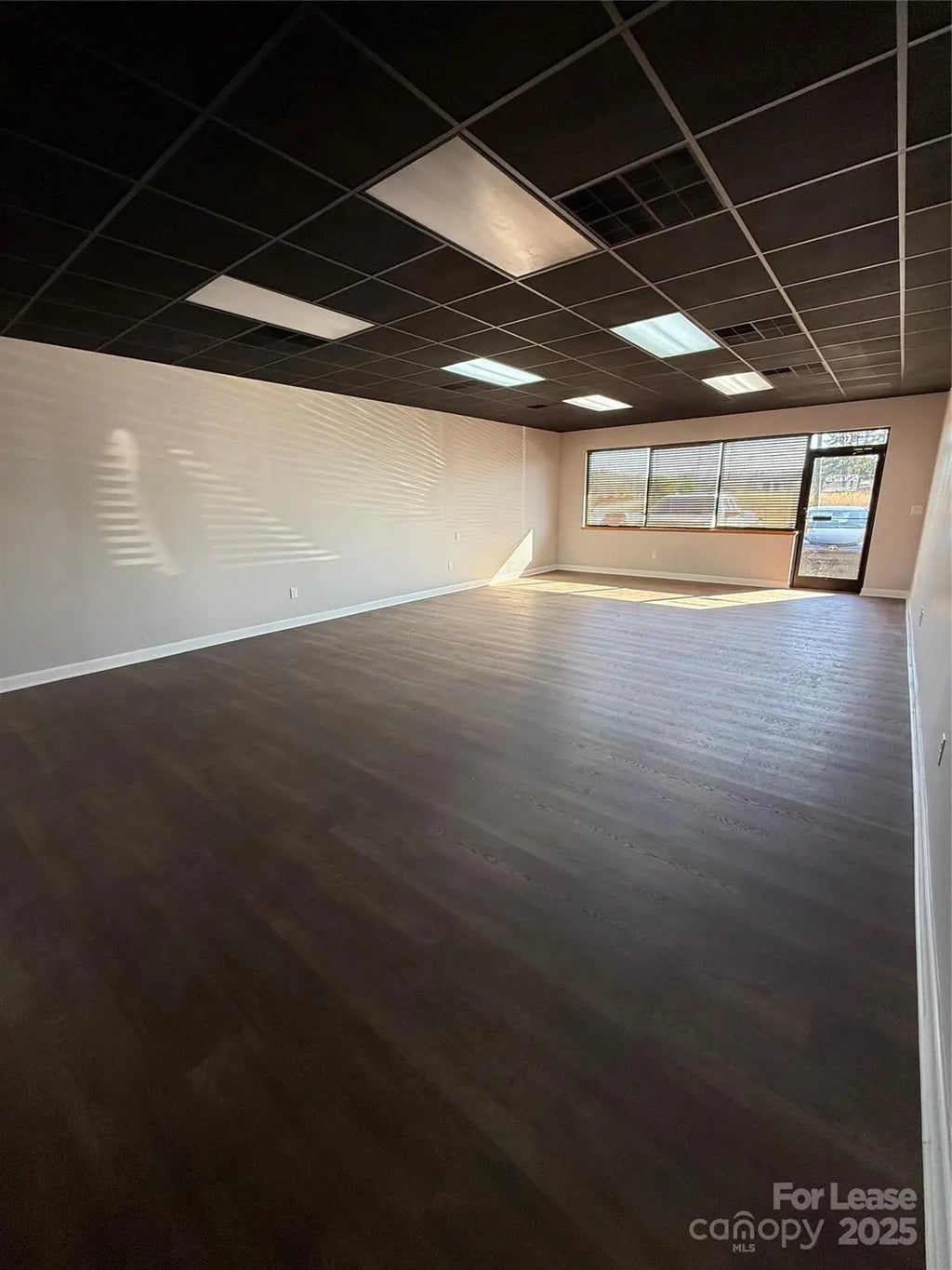 1416 Blowing Rock Boulevard, Lenoir